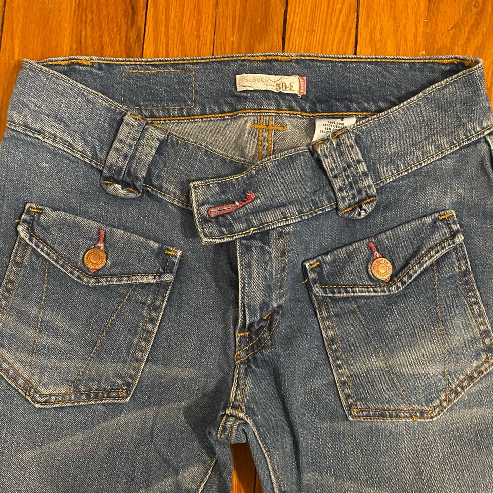 Vintage Levi’s Flare 504 Jeans!